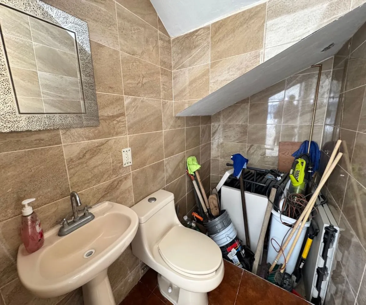 Casa En Venta,El Fortín,Calle Verderon 22, Zapopan, Jalisco 45066, 2 Habitaciones,2 Baños,Calle Verderon,2,p0lEfF0