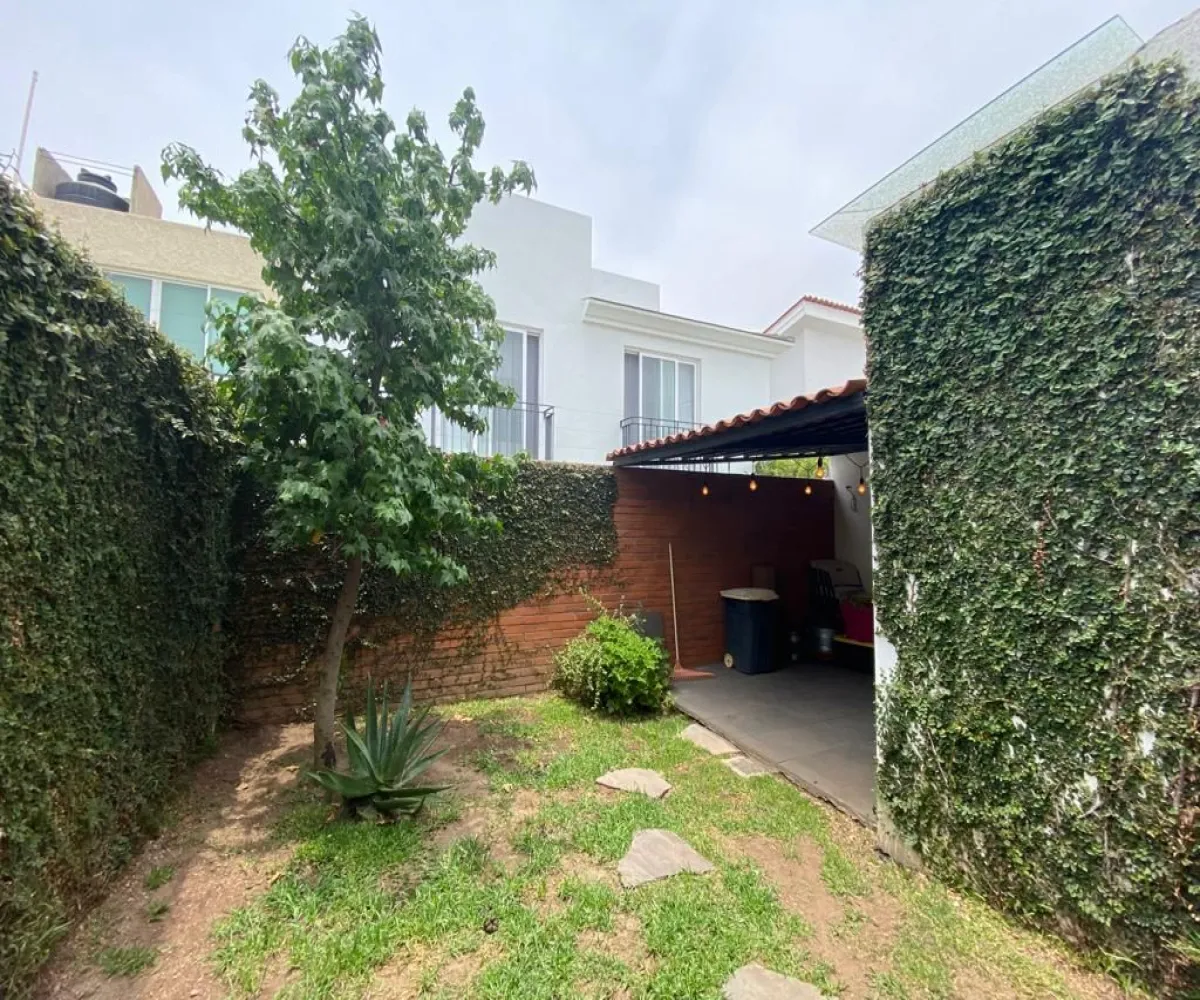 Casa En Venta,El Alcázar (Casa Fuerte),Av Casa Fuerte 191, Tlajomulco de Zúñiga, Jalisco 45645, 3 Habitaciones,3 Baños,Av Casa Fuerte ,2,pOBEvMS Casa En Venta,El Alcázar (Casa Fuerte),Av Casa Fuerte 191, Tlajomulco de Zúñiga, Jalisco 45645, 3 Habitaciones,3 Baños,Av Casa Fuerte ,2,pOBEvMS