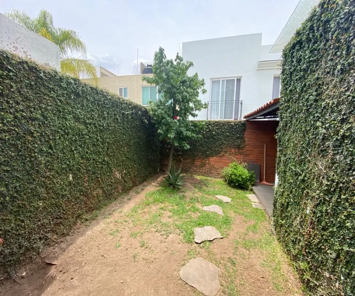 Casa En Venta,El Alcázar (Casa Fuerte),Av Casa Fuerte 191, Tlajomulco de Zúñiga, Jalisco 45645, 3 Habitaciones,3 Baños,Av Casa Fuerte ,2,pOBEvMS Casa En Venta,El Alcázar (Casa Fuerte),Av Casa Fuerte 191, Tlajomulco de Zúñiga, Jalisco 45645, 3 Habitaciones,3 Baños,Av Casa Fuerte ,2,pOBEvMS