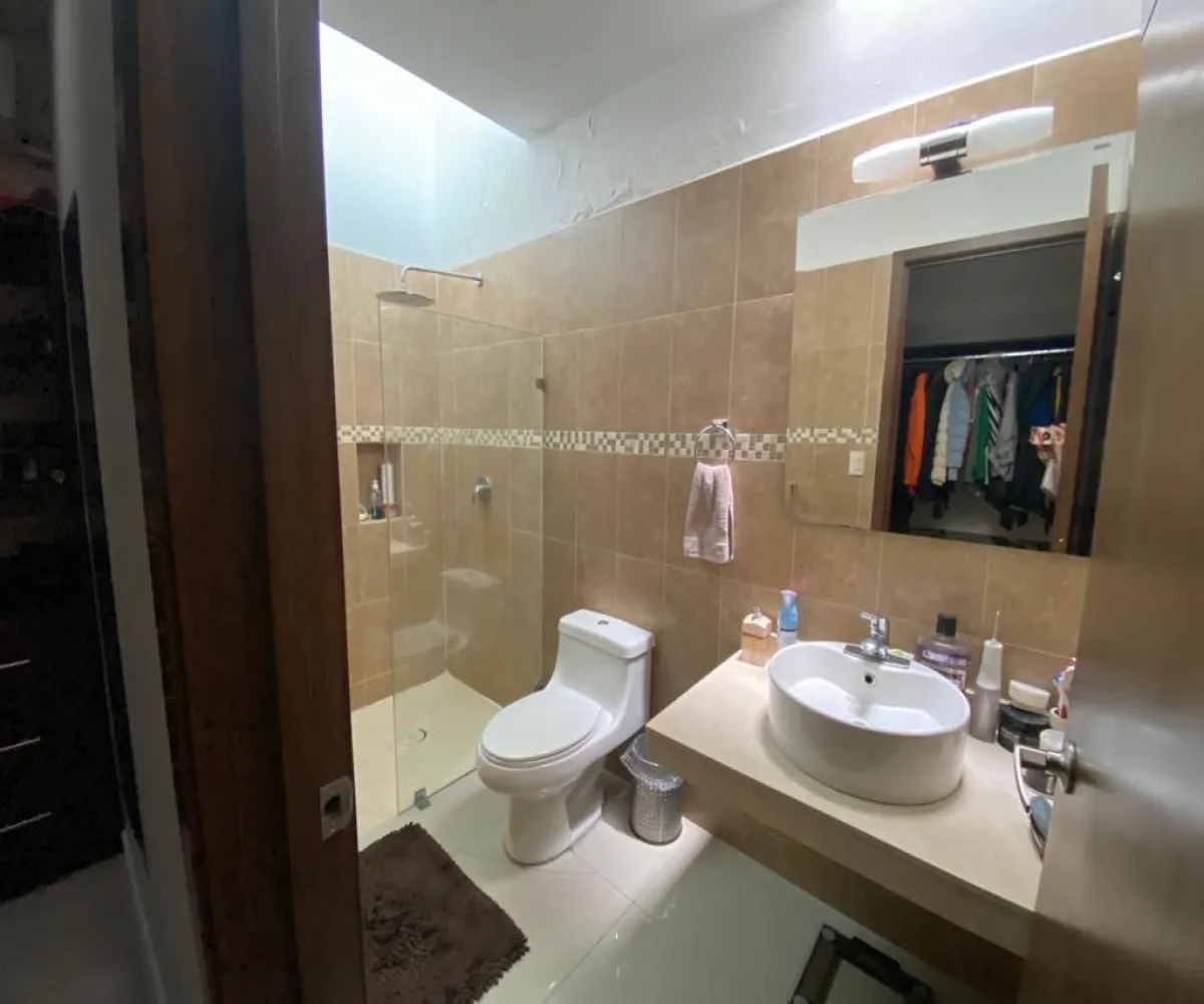 Casa En Venta,El Alcázar (Casa Fuerte),Av Casa Fuerte 191, Tlajomulco de Zúñiga, Jalisco 45645, 3 Habitaciones,3 Baños,Av Casa Fuerte ,2,pOBEvMS Casa En Venta,El Alcázar (Casa Fuerte),Av Casa Fuerte 191, Tlajomulco de Zúñiga, Jalisco 45645, 3 Habitaciones,3 Baños,Av Casa Fuerte ,2,pOBEvMS