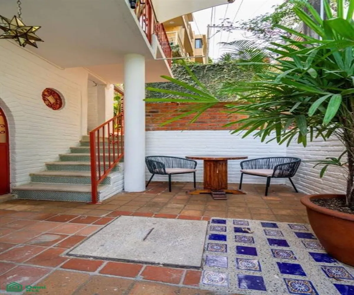Casa En Venta,Altavista,Insurgentes 459, Puerto Vallarta, Jalisco 48380, 4 Habitaciones,4 Baños,Insurgentes,3,MX251041569