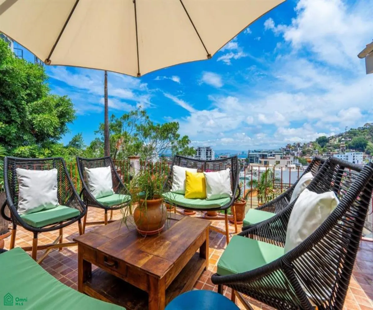 Casa En Venta,Altavista,Insurgentes 459, Puerto Vallarta, Jalisco 48380, 4 Habitaciones,4 Baños,Insurgentes,3,MX251041569