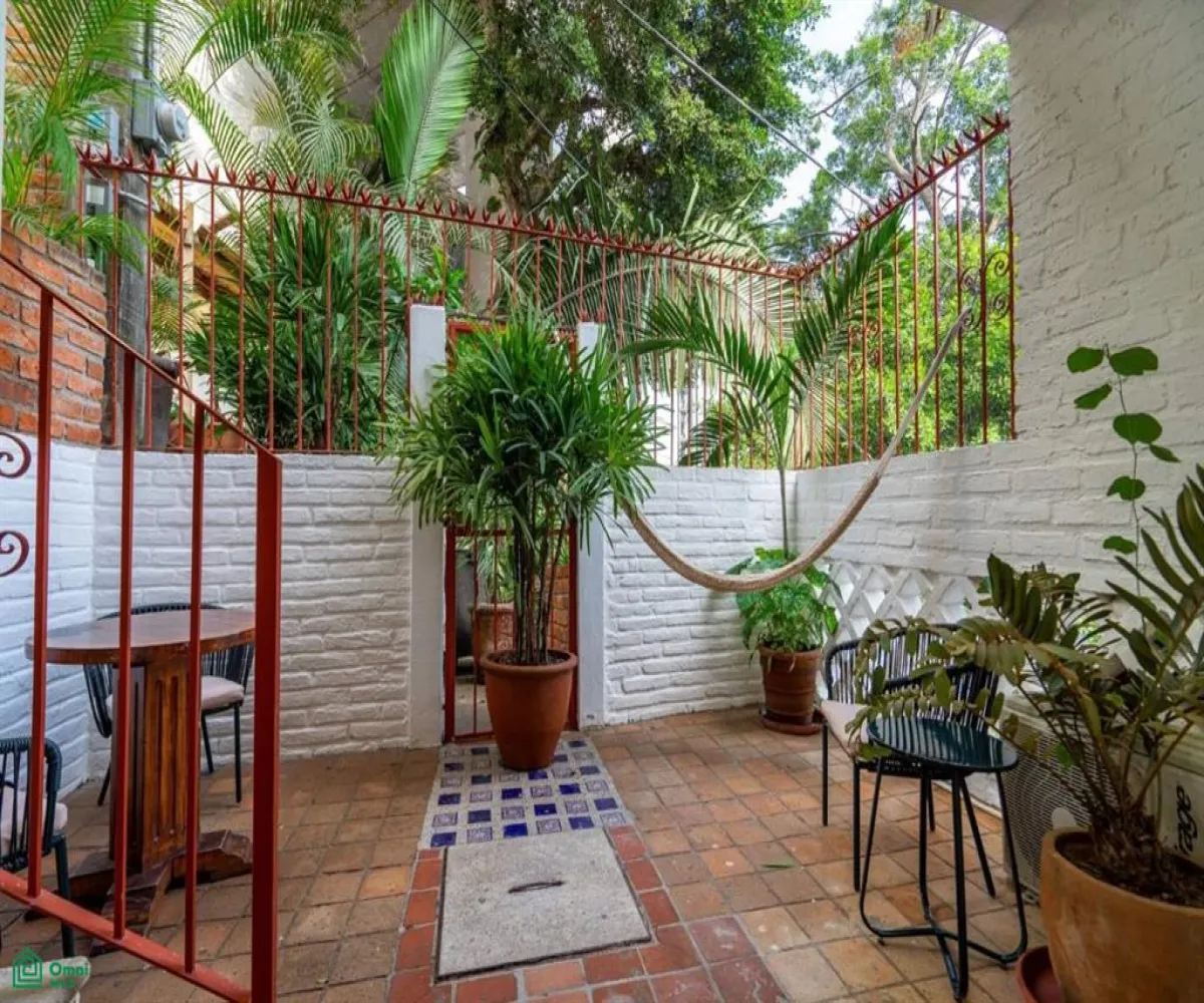 Casa En Venta,Altavista,Insurgentes 459, Puerto Vallarta, Jalisco 48380, 4 Habitaciones,4 Baños,Insurgentes,3,MX251041569