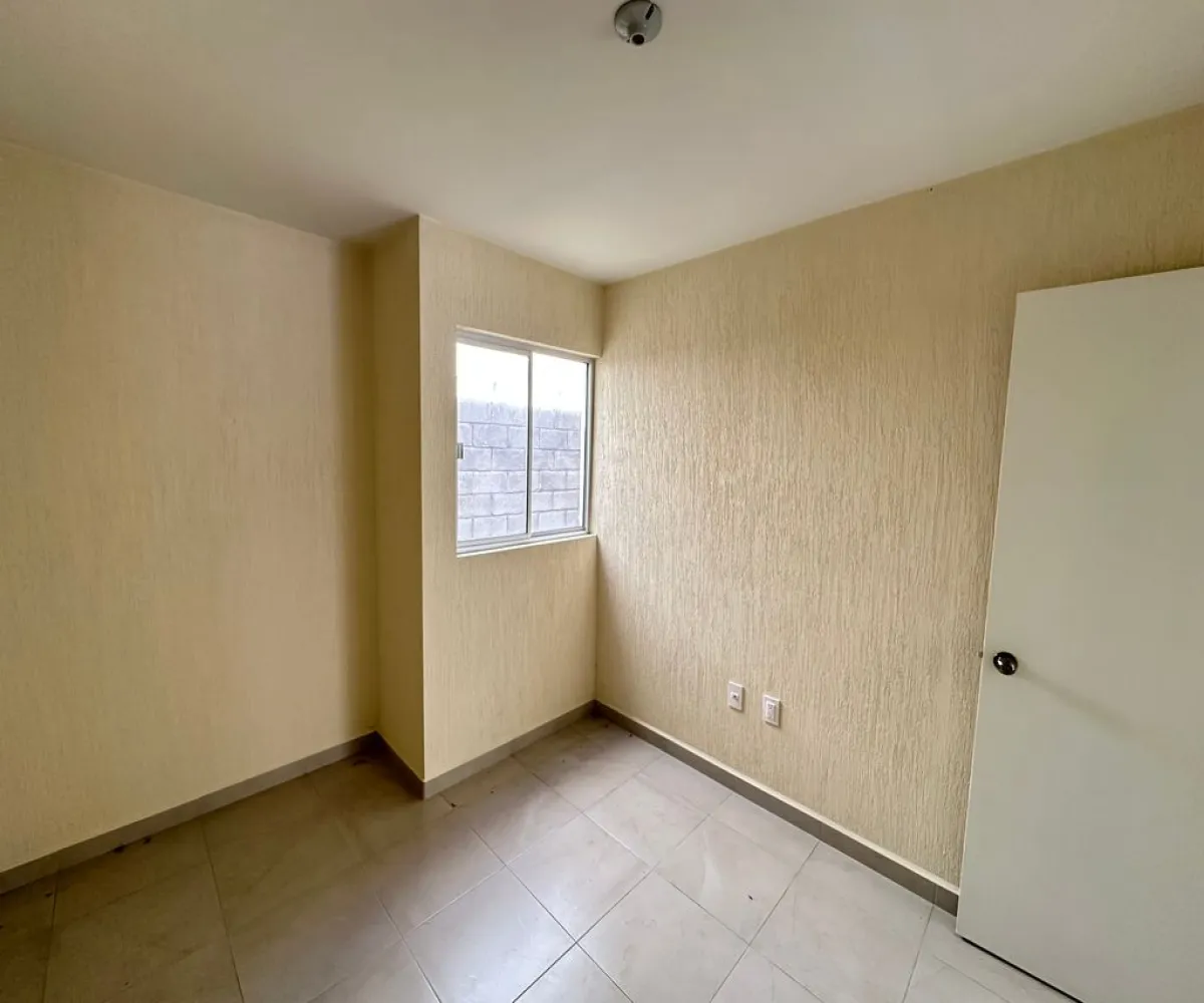 Casa En Venta,Boulevard Del Centro S/N Miguel 256, Tlajomulco de Zúñiga, Jalisco 45650, 3 Habitaciones,2 Baños,Boulevard Del Centro,2,pteOEXW