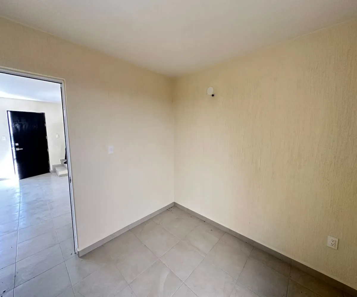 Casa En Venta,Boulevard Del Centro S/N Miguel 256, Tlajomulco de Zúñiga, Jalisco 45650, 3 Habitaciones,2 Baños,Boulevard Del Centro,2,pteOEXW