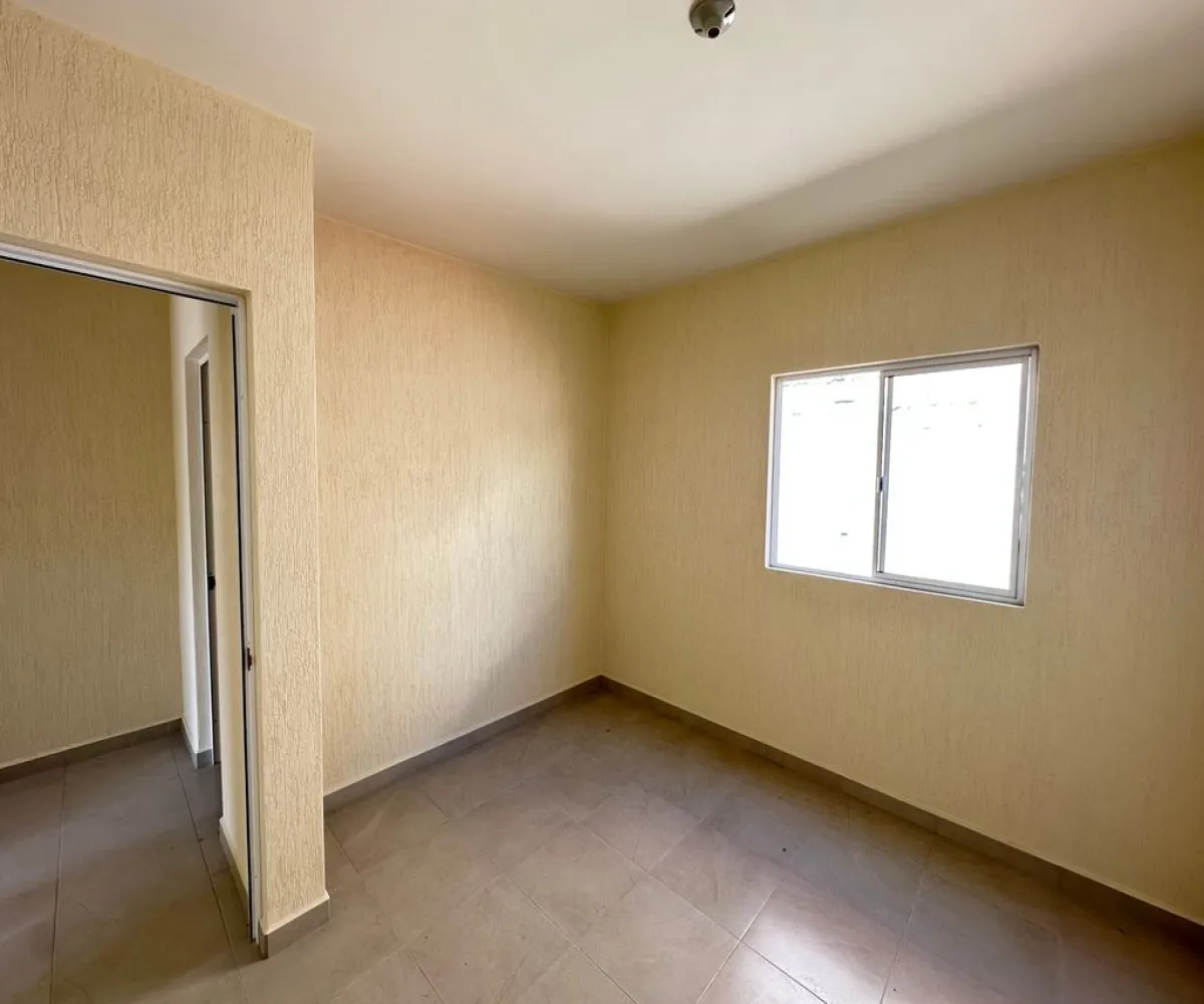 Casa En Venta,Boulevard Del Centro S/N Miguel 256, Tlajomulco de Zúñiga, Jalisco 45650, 3 Habitaciones,2 Baños,Boulevard Del Centro,2,pteOEXW