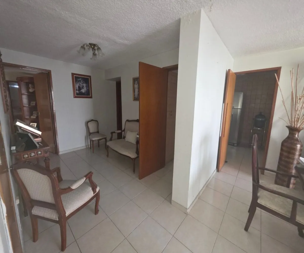 Casa En Venta,Providencia Sección,Valparaíso 2584, Guadalajara, Jalisco 44630, 3 Habitaciones,3 Baños,Valparaíso,2,pVdcF3G