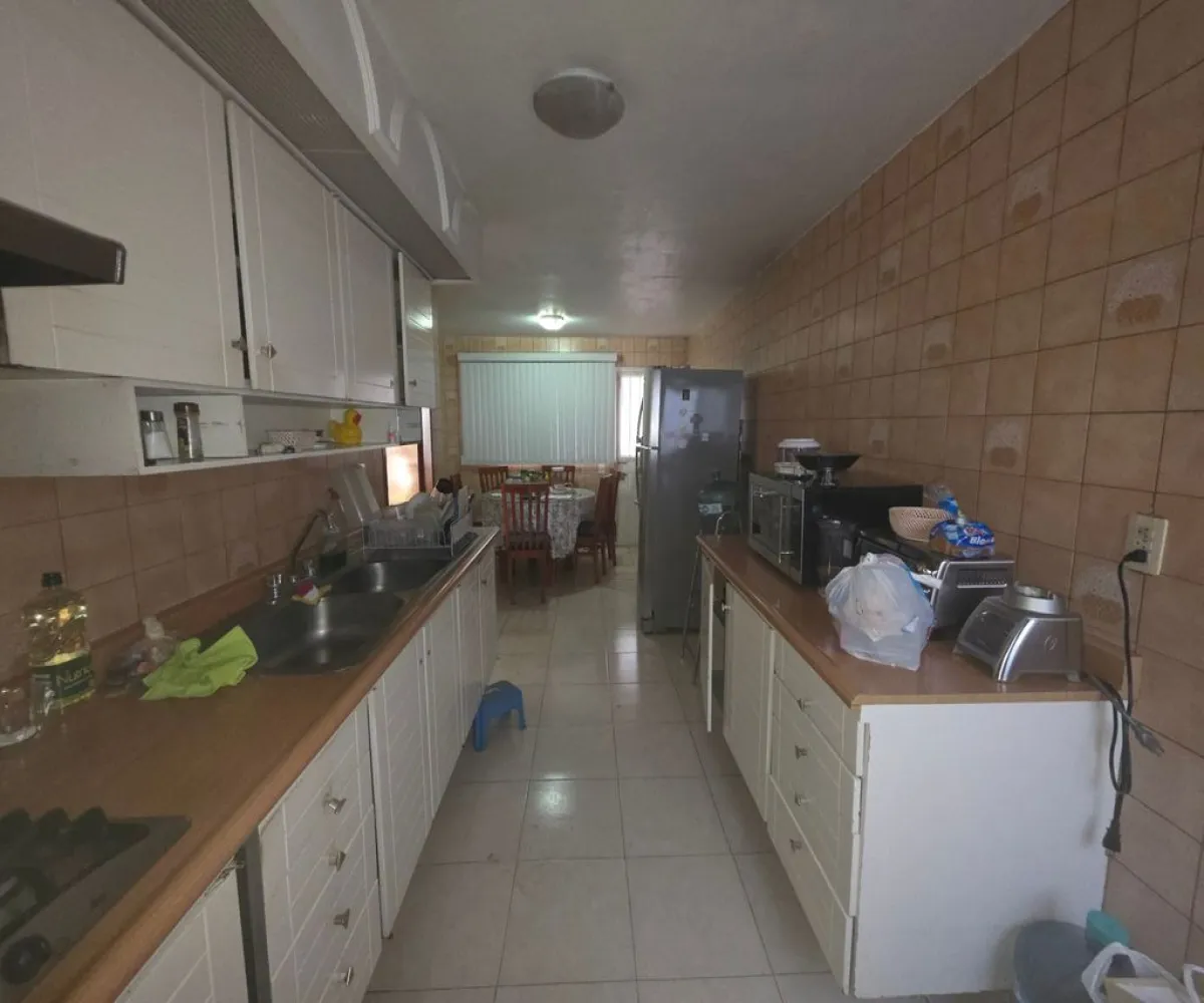 Casa En Venta,Providencia Sección,Valparaíso 2584, Guadalajara, Jalisco 44630, 3 Habitaciones,3 Baños,Valparaíso,2,pVdcF3G