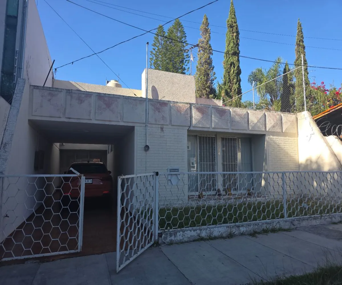 Casa En Venta,Providencia Sección,Valparaíso 2584, Guadalajara, Jalisco 44630, 3 Habitaciones,3 Baños,Valparaíso,2,pVdcF3G