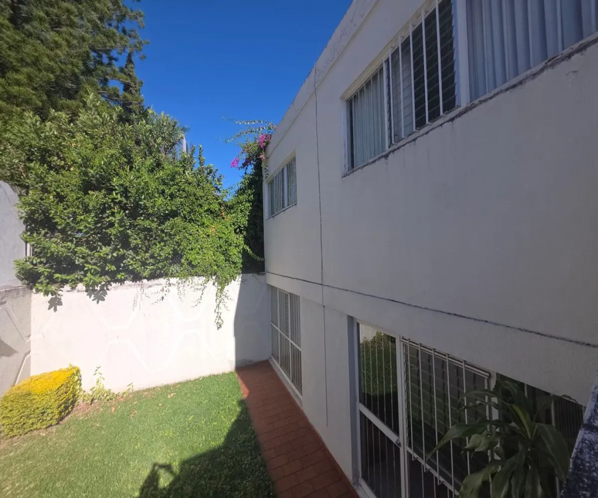 Casa En Venta,Providencia Sección,Valparaíso 2584, Guadalajara, Jalisco 44630, 3 Habitaciones,3 Baños,Valparaíso,2,pVdcF3G