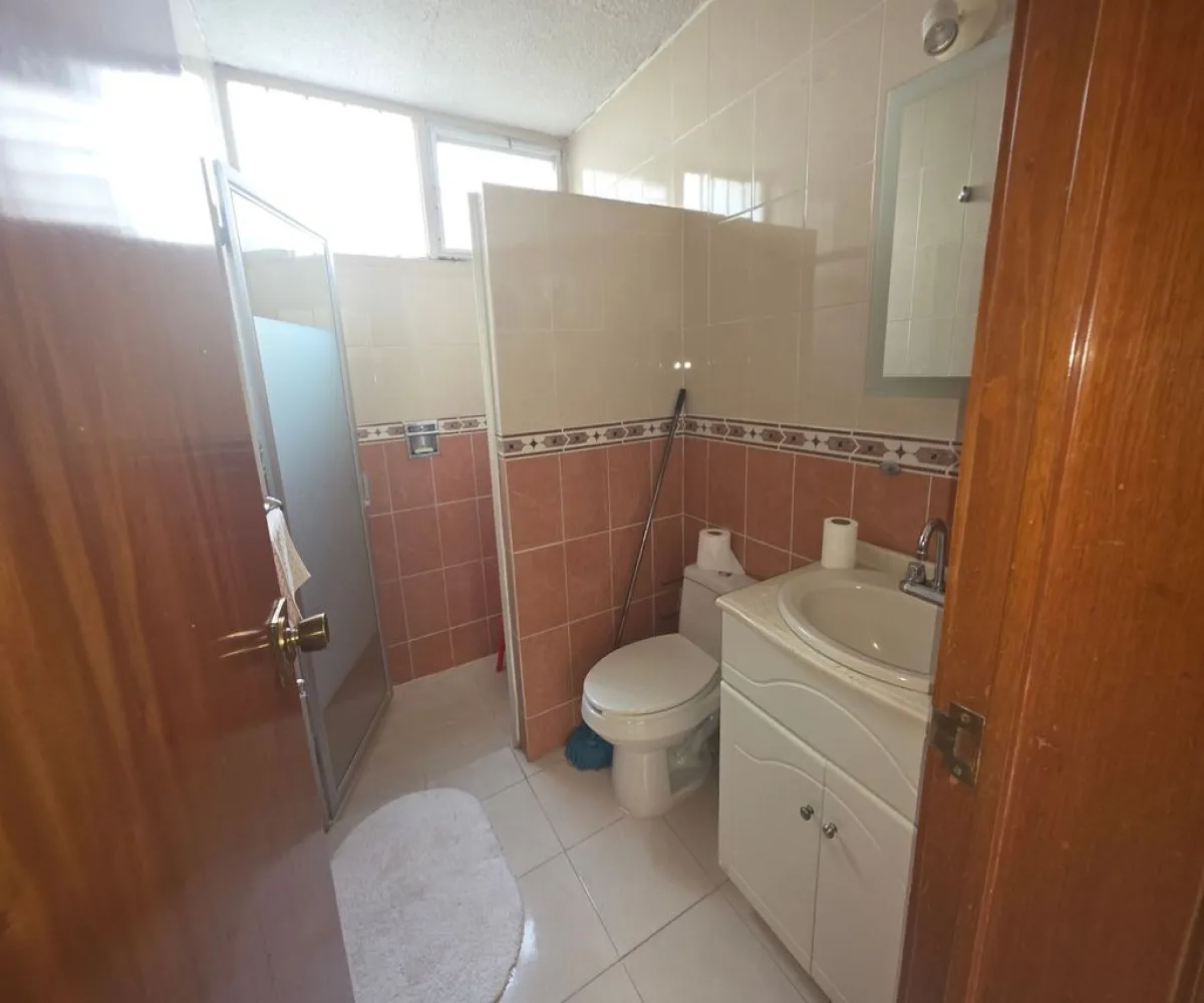 Casa En Venta,Providencia Sección,Valparaíso 2584, Guadalajara, Jalisco 44630, 3 Habitaciones,3 Baños,Valparaíso,2,pVdcF3G