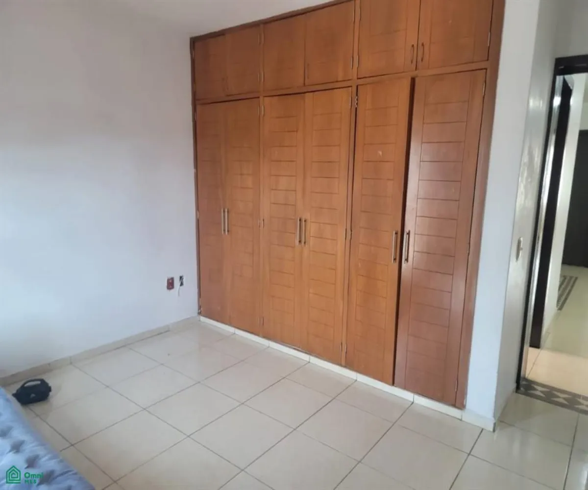 Casa En Venta,Tabachines,Paseo de los Tejocotes ., Zapopan, Jalisco 45188, 7 Habitaciones,4 Baños,Paseo de los Tejocotes,3,MX251042105