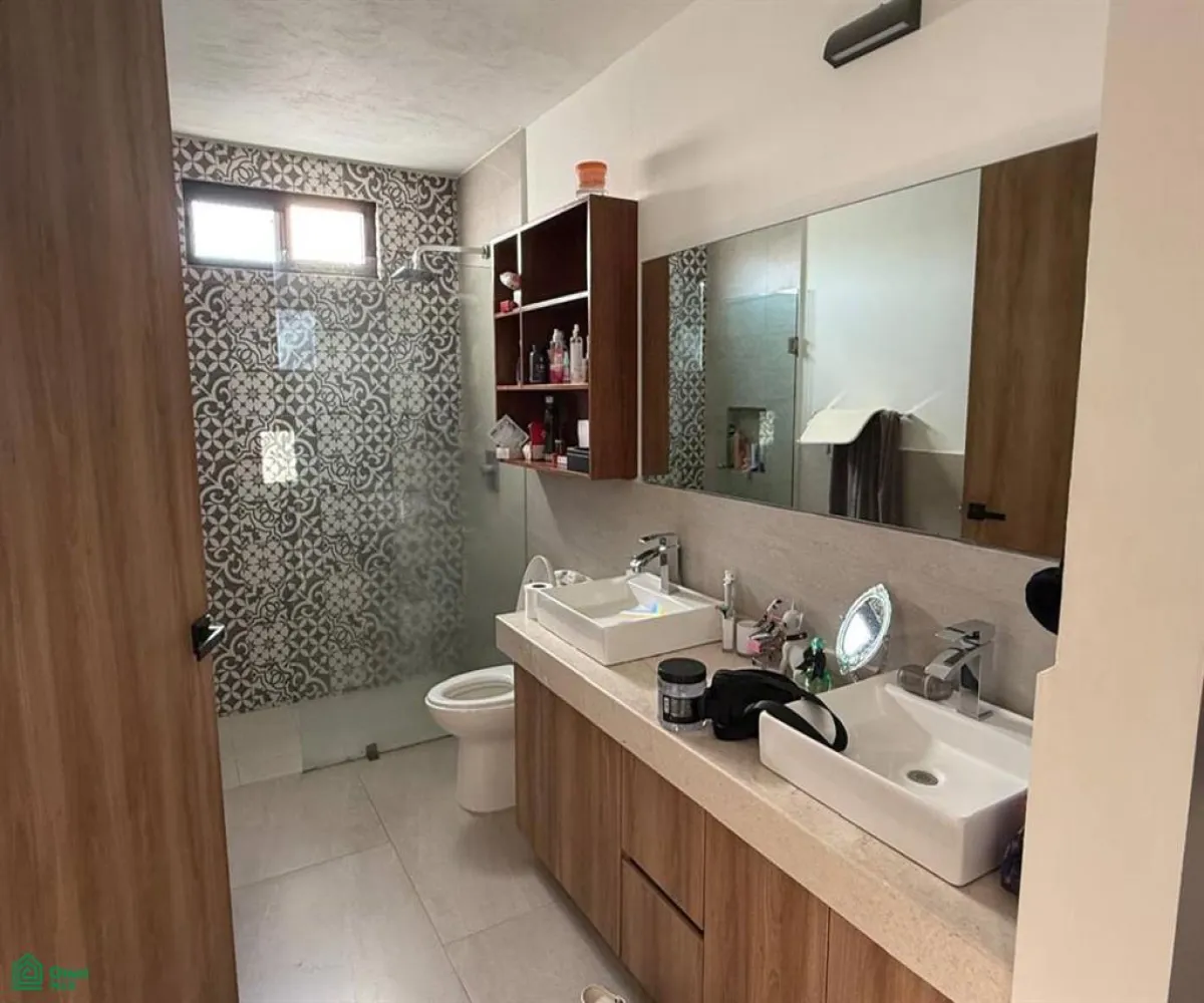 Casa En Venta,Valle Real,Cam. Real a Zapopan, San Juan de Ocotán, 45019 50, Zapopan, Jalisco 45019, 3 Habitaciones,3 Baños,Cam. Real a Zapopan, San Juan de Ocotán, 45019,3,MX251042229