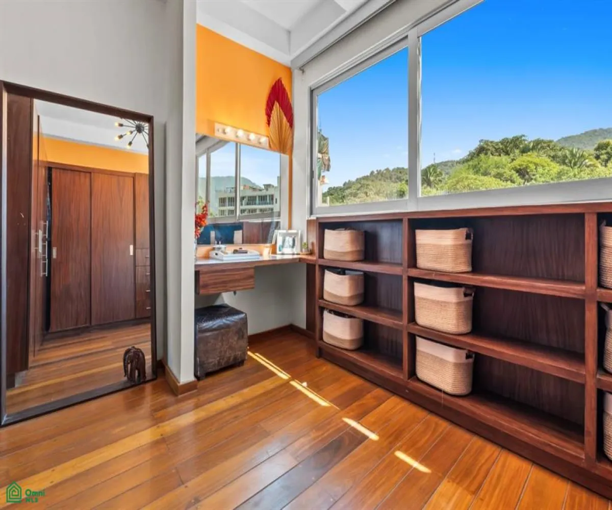 Departamento En Venta,5 de Diciembre,Calle Allende 605 Unit 11, Puerto Vallarta, Jalisco 48350, 3 Habitaciones,3 Baños,Calle Allende,MX251042230