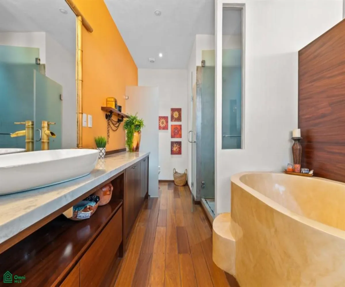 Departamento En Venta,5 de Diciembre,Calle Allende 605 Unit 11, Puerto Vallarta, Jalisco 48350, 3 Habitaciones,3 Baños,Calle Allende,MX251042230