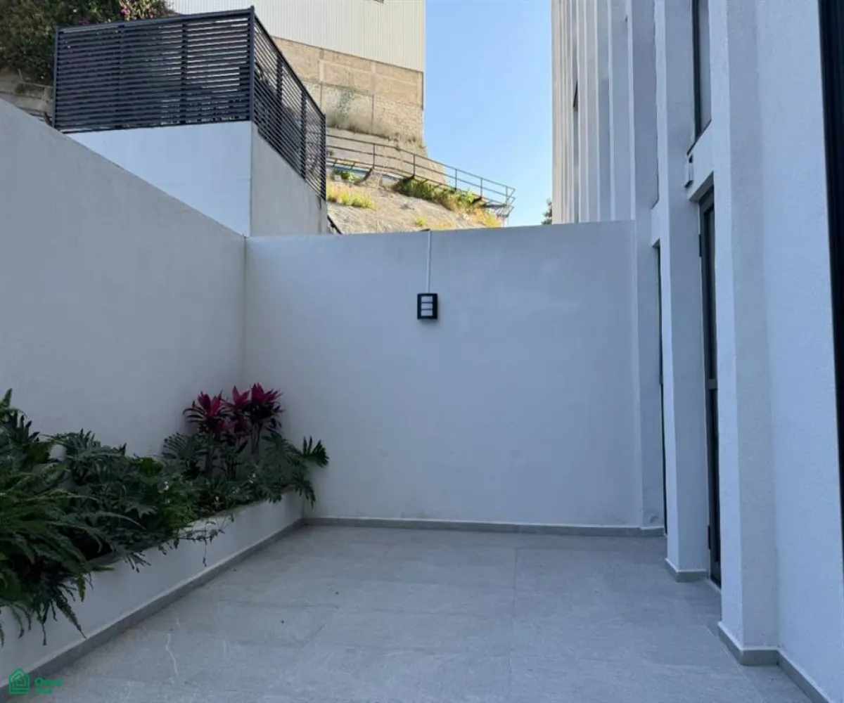 Departamento En Renta,Puerta del Valle,Anillo Periferico Manuel Gomez Morin 800 Dpto. 110, Zapopan, Jalisco 45101, 2 Habitaciones,2 Baños,Anillo Periferico Manuel Gomez Morin,1,MX251042237