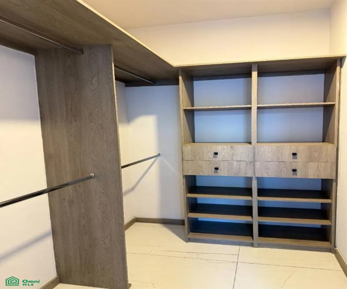 Departamento En Renta,Puerta del Valle,Anillo Periferico Manuel Gomez Morin 800 Dpto 110 A, Zapopan, Jalisco 45101, 1 Cuarto,1 Baño,Anillo Periferico Manuel Gomez Morin,1,MX251042239