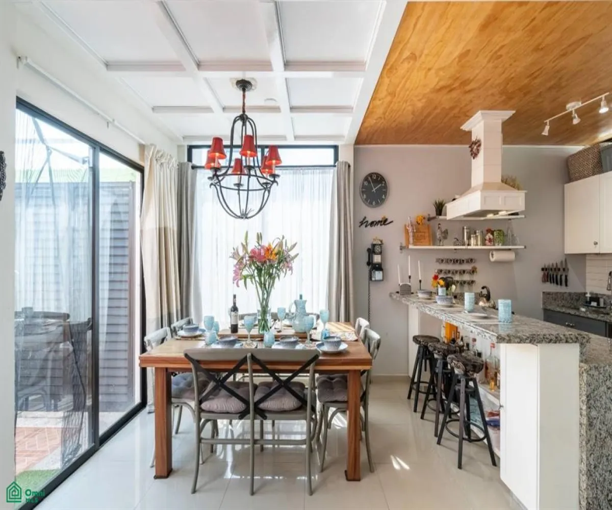 Casa En Venta,De las Juntas Delegación,Joaquin Amaro 520, Puerto Vallarta, Jalisco 48291, 3 Habitaciones,2 Baños,Joaquin Amaro,MX251042381