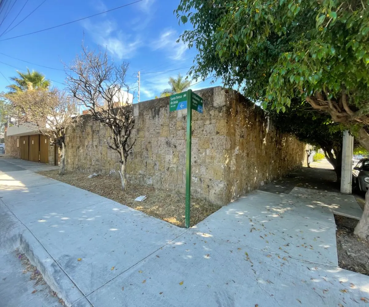 Casa En Renta,Ciudad De Los Niños,Santa Teresa 825, Zapopan, Jalisco 45040, 4 Habitaciones,3 Baños,Santa Teresa,2,pDR60vz