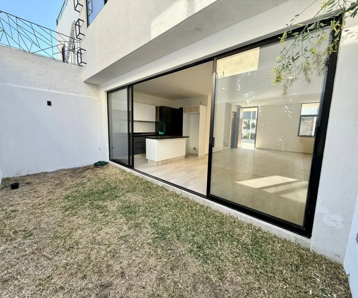 Casa En Venta,Fracc. Atmosfera Habitat,Camino a las Moras 675, Tlajomulco de Zúñiga, Jalisco 45645, 3 Habitaciones,4 Baños,Camino a las Moras,1,pwwJNzm