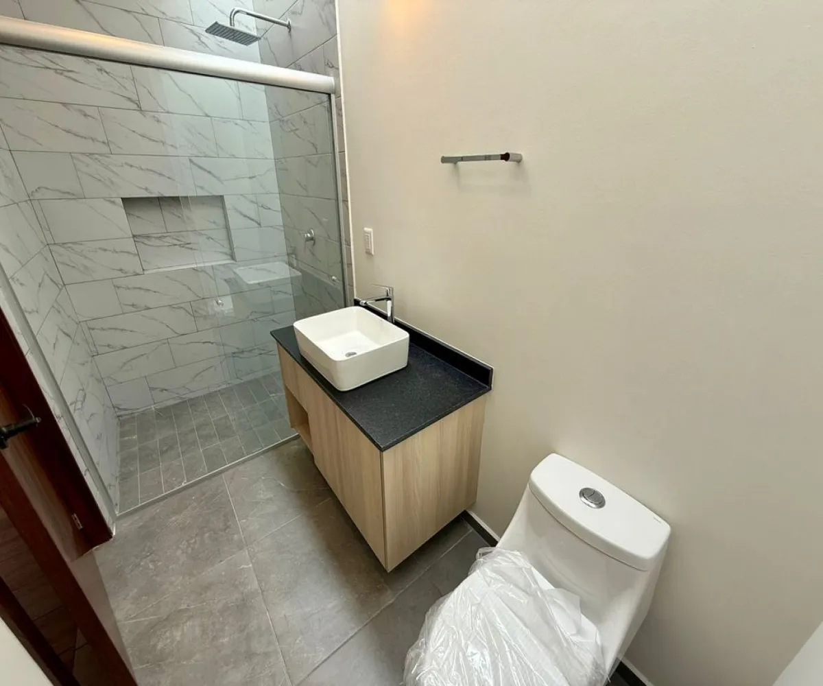 Casa En Venta,Fracc. Atmosfera Habitat,Camino a las Moras 675, Tlajomulco de Zúñiga, Jalisco 45645, 3 Habitaciones,4 Baños,Camino a las Moras,1,pwwJNzm