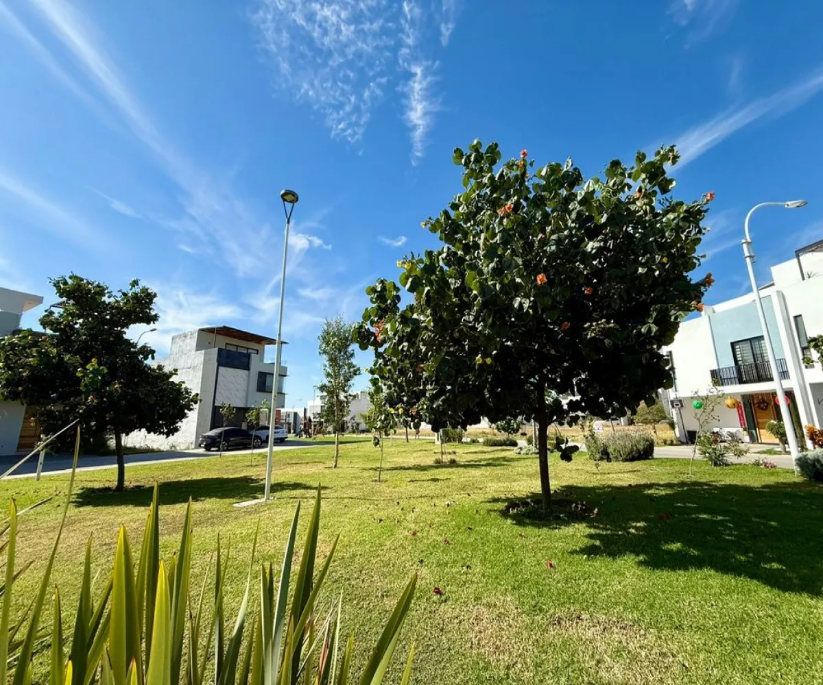 Casa En Venta,Fracc. Atmosfera Habitat,Camino a las Moras 675, Tlajomulco de Zúñiga, Jalisco 45645, 3 Habitaciones,4 Baños,Camino a las Moras,1,pwwJNzm