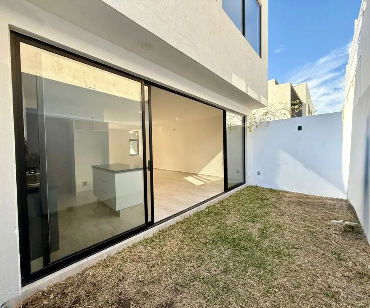Casa En Venta,Fracc. Atmosfera Habitat,Camino a las Moras 675, Tlajomulco de Zúñiga, Jalisco 45645, 3 Habitaciones,4 Baños,Camino a las Moras,1,pwwJNzm