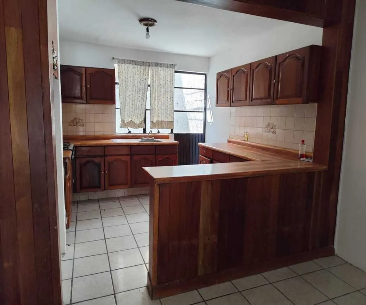 Casa En Venta,Jardines de La Cruz,Calle Isla Indias 2454 2518, Guadalajara, Jalisco 44950, 5 Habitaciones,2 Baños,Calle Isla Indias,1,plG9V9b