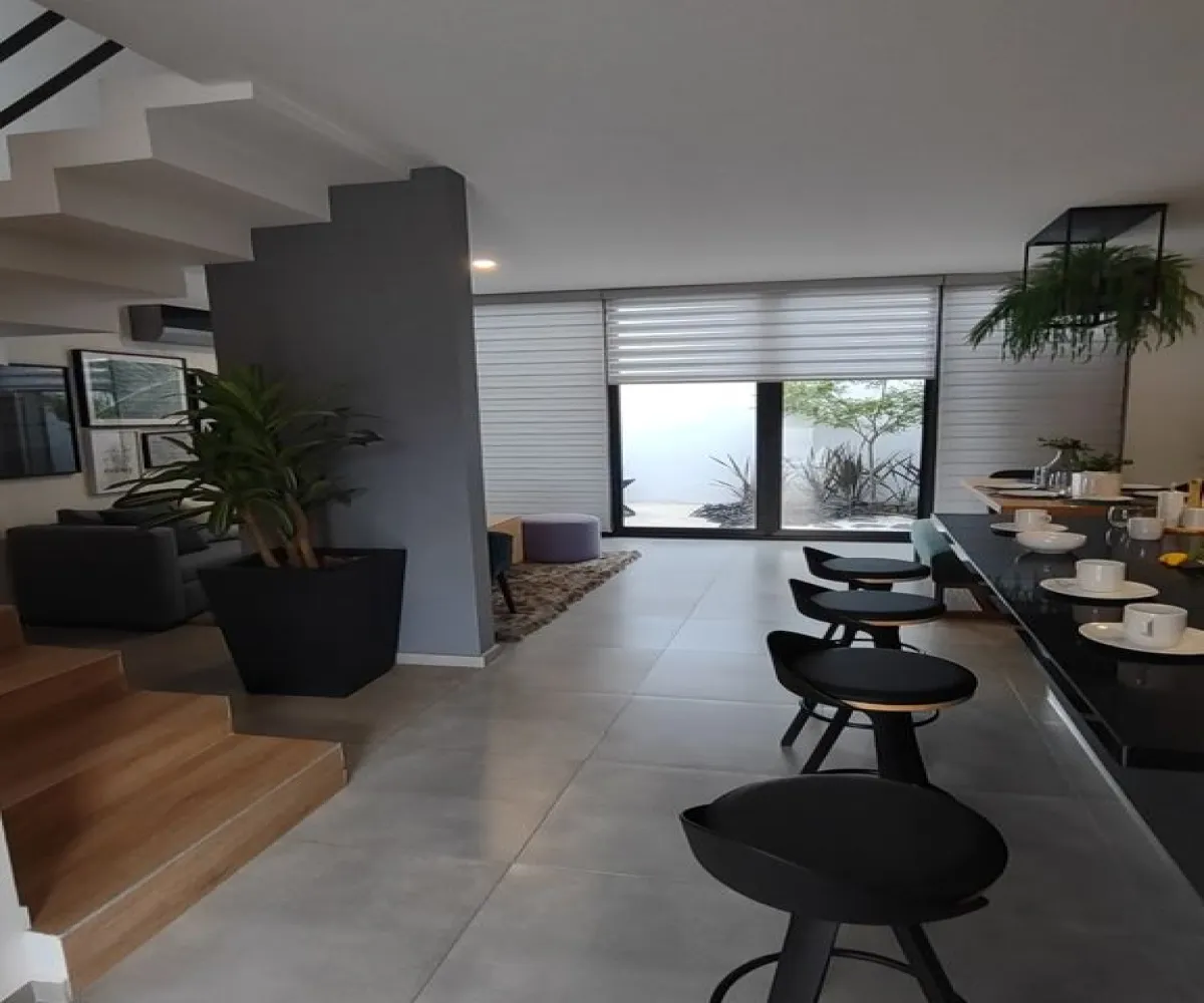 Casa En Venta,Calle Vicenza 100, Tlajomulco de Zúñiga, Jalisco 45645, 3 Habitaciones,2 Baños,Calle Vicenza,1,p2N3Ex2