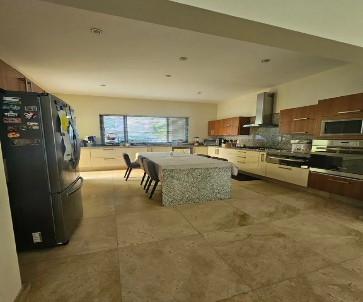 Casa En Venta,Las Cumbres,Paseo de los Virreyes 1250, Zapopan, Jalisco 45110, 4 Habitaciones,5 Baños,Paseo de los Virreyes,2,pXAKEJs