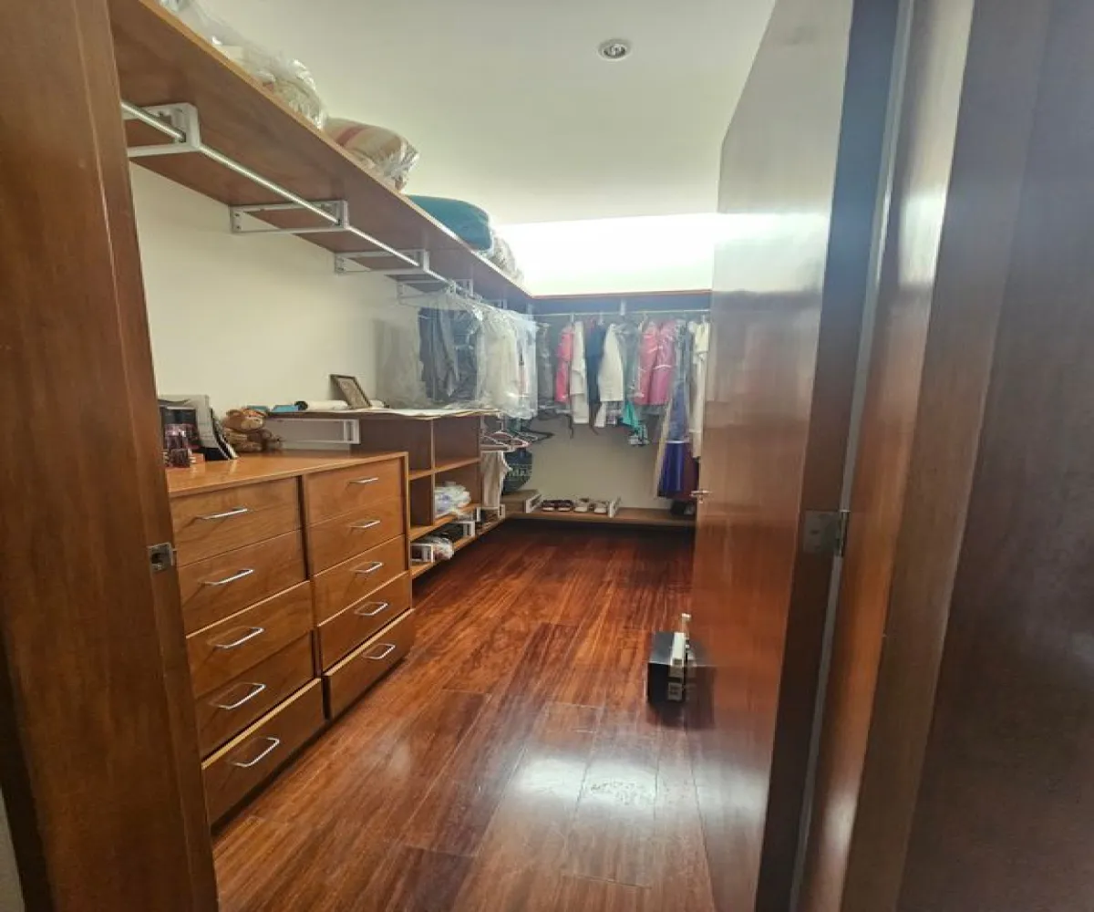 Casa En Venta,Las Cumbres,Paseo de los Virreyes 1250, Zapopan, Jalisco 45110, 4 Habitaciones,5 Baños,Paseo de los Virreyes,2,pXAKEJs