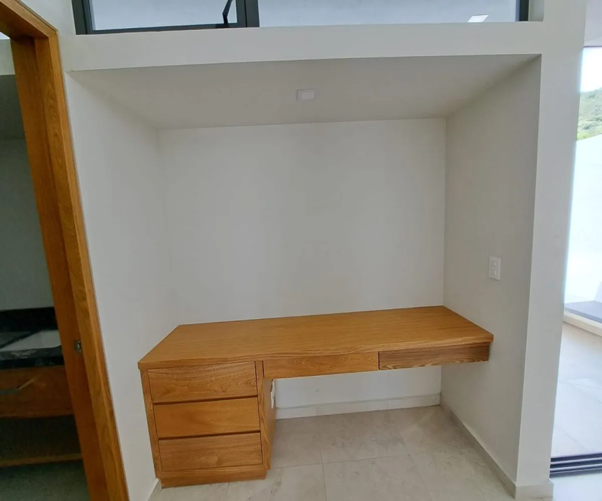 Casa En Venta,Los Gavilanes,Calle Logroño 793, Tlajomulco de Zúñiga, Jalisco 45645, 3 Habitaciones,3 Baños,Calle Logroño,1,p7uFiaF