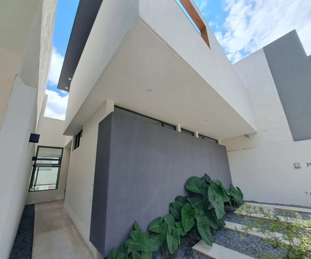 Casa En Venta,Los Gavilanes,Calle Logroño 793, Tlajomulco de Zúñiga, Jalisco 45645, 3 Habitaciones,3 Baños,Calle Logroño,1,p7uFiaF