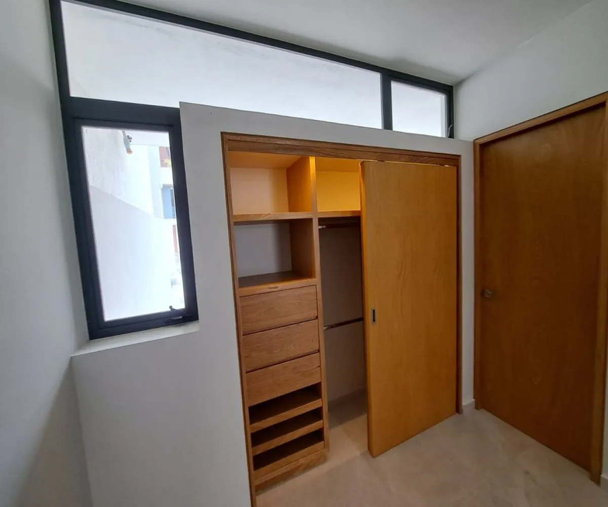 Casa En Venta,Los Gavilanes,Calle Logroño 793, Tlajomulco de Zúñiga, Jalisco 45645, 3 Habitaciones,3 Baños,Calle Logroño,1,p7uFiaF