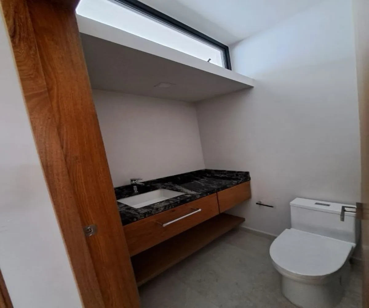 Casa En Venta,Los Gavilanes,Calle Logroño 793, Tlajomulco de Zúñiga, Jalisco 45645, 3 Habitaciones,3 Baños,Calle Logroño,1,p7uFiaF