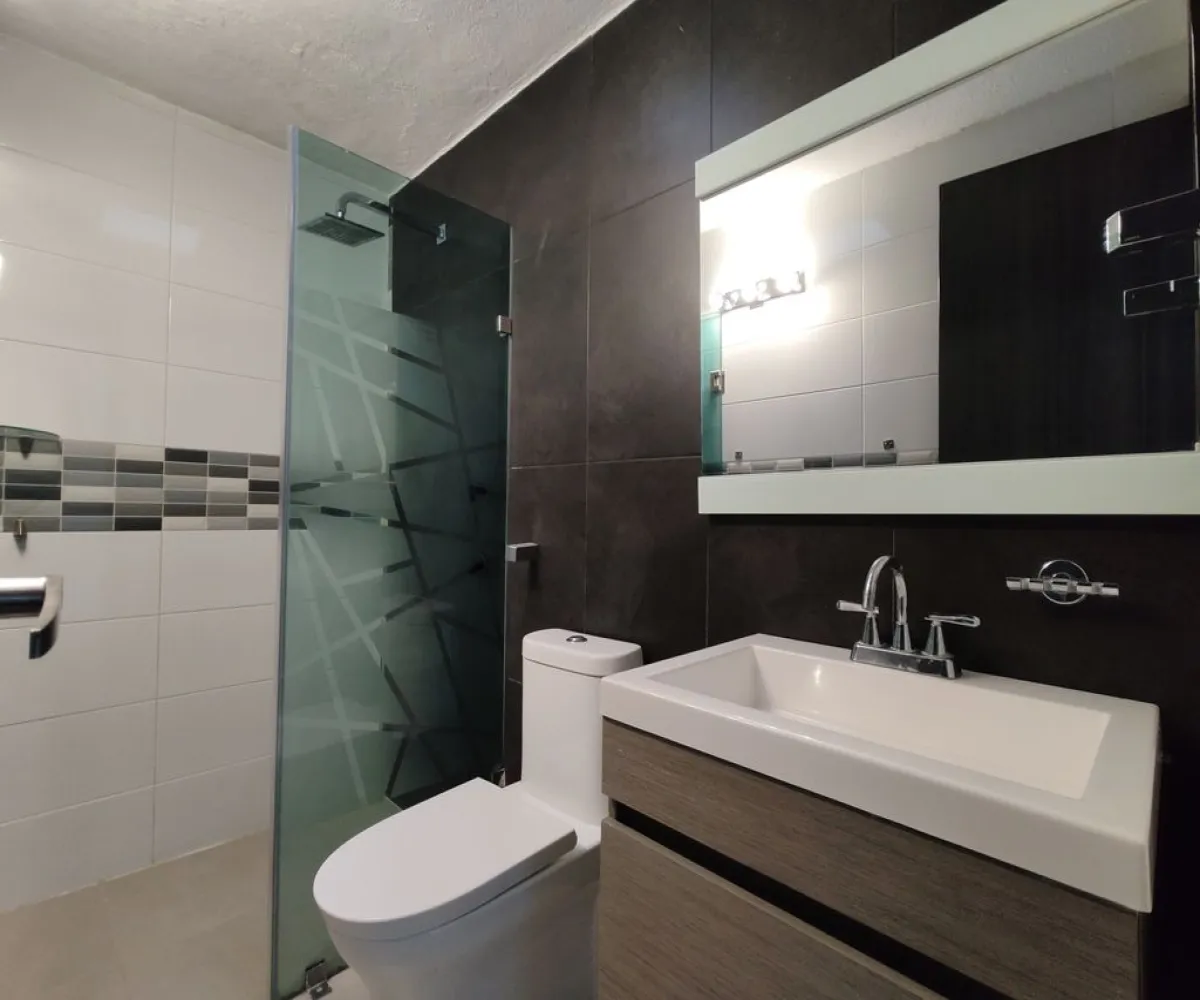 Casa En Venta,Jardines de Guadalupe,Calle Josefa Ortiz de Domínguez 2580 48, Guadalajara, Jalisco 44740, 2 Habitaciones,1 Baño,Calle Josefa Ortiz de Domínguez,2,pbpGBmr