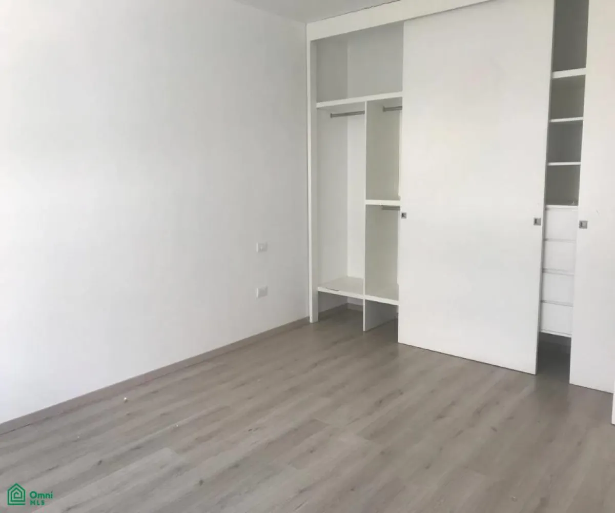 Casa En Renta,La Rioja,Ollauri 285, Tlajomulco de Zuniga, Jalisco 45640, 3 Habitaciones,3 Baños,Ollauri,2,MX251042541