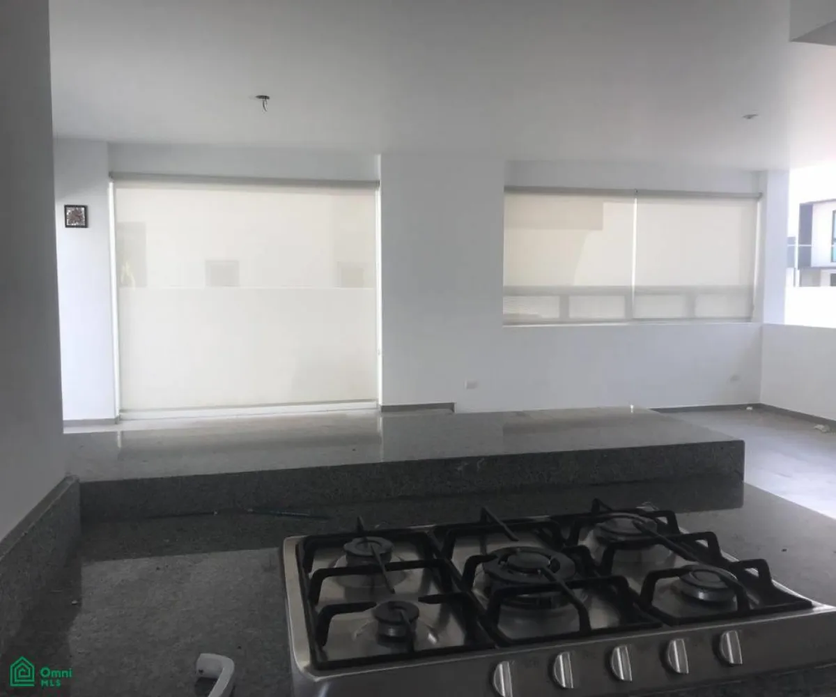 Casa En Renta,La Rioja,Ollauri 285, Tlajomulco de Zuniga, Jalisco 45640, 3 Habitaciones,3 Baños,Ollauri,2,MX251042541