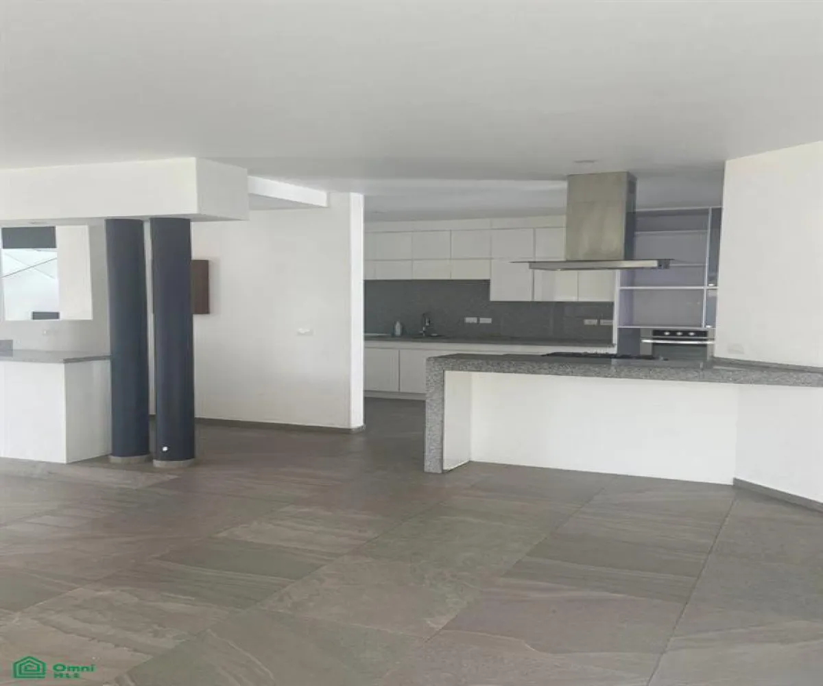 Casa En Renta,La Rioja,Ollauri 285, Tlajomulco de Zuniga, Jalisco 45640, 3 Habitaciones,3 Baños,Ollauri,2,MX251042541