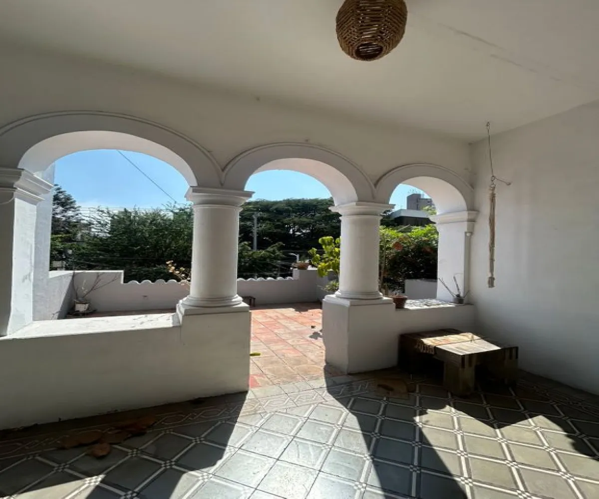 Casa En Renta,Americana,Calle Manuel López Cotilla 1238, Guadalajara, Jalisco 44160, 3 Habitaciones,2 Baños,Calle Manuel López Cotilla,1,pB2P9cb