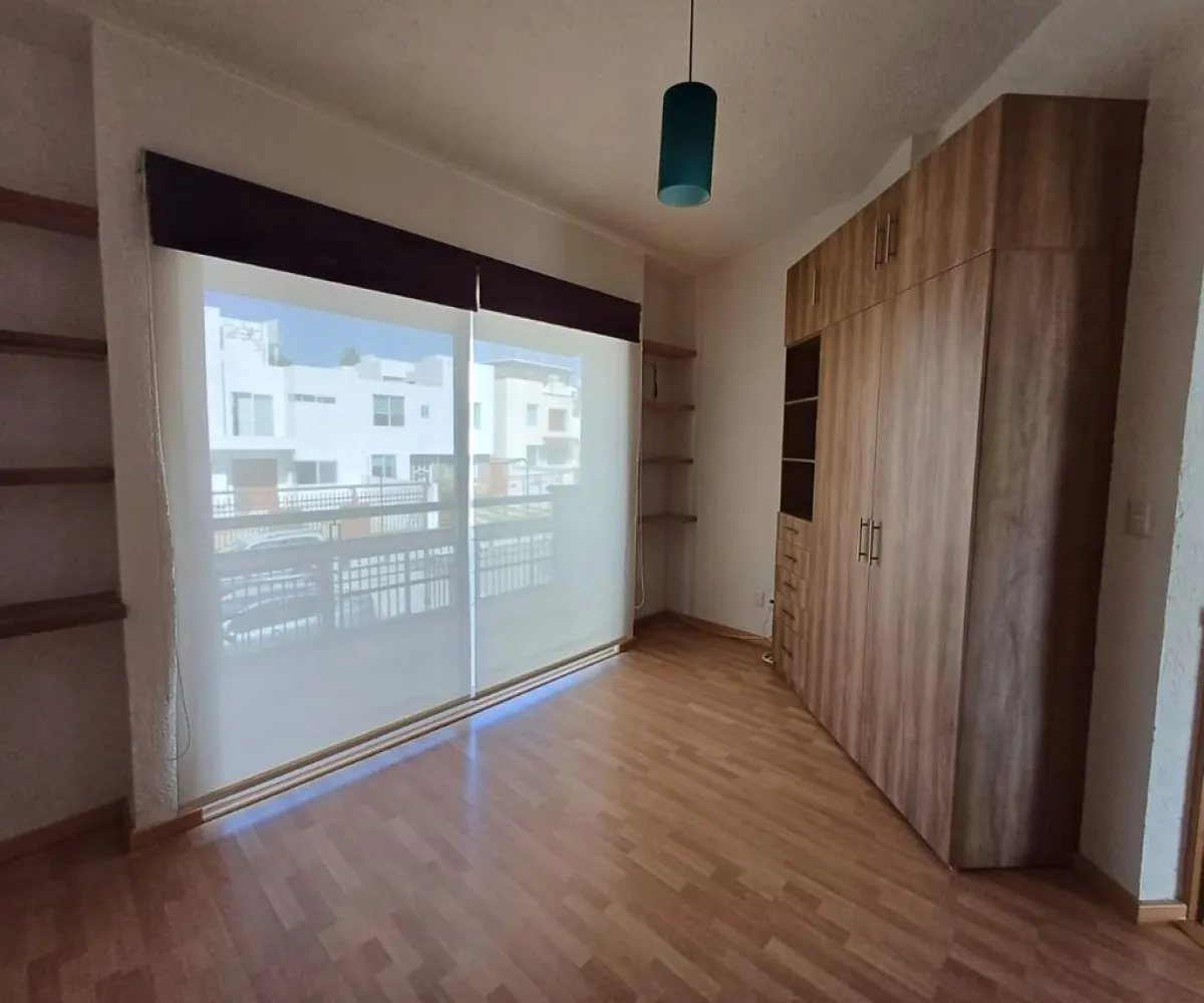 Casa En Venta,real de juriquilla,Cascada Naolinco 332, Querétaro, Querétaro 76230, 3 Habitaciones,4 Baños,Cascada Naolinco ,1,pb36yhN