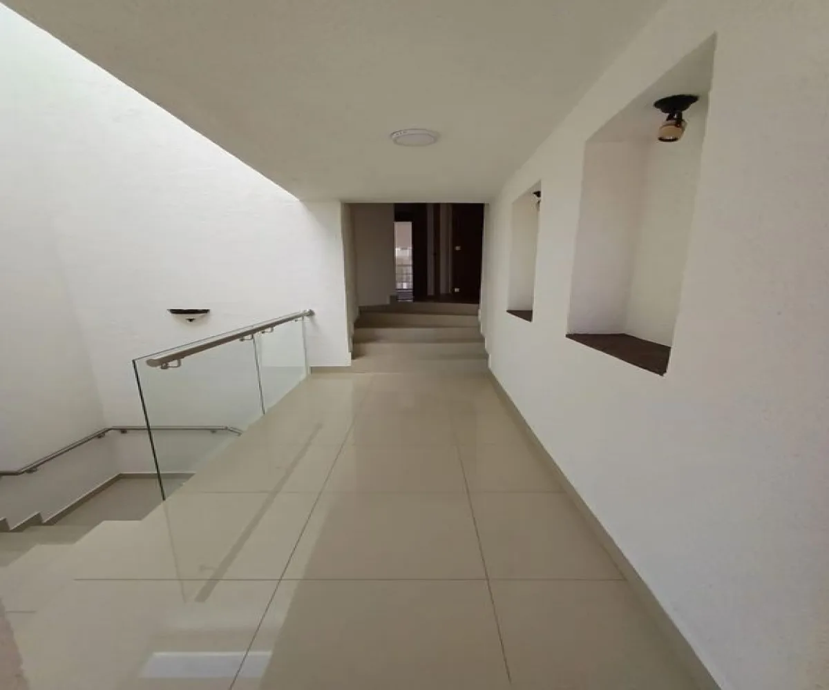 Casa En Venta,real de juriquilla,Cascada Naolinco 332, Querétaro, Querétaro 76230, 3 Habitaciones,4 Baños,Cascada Naolinco ,1,pb36yhN