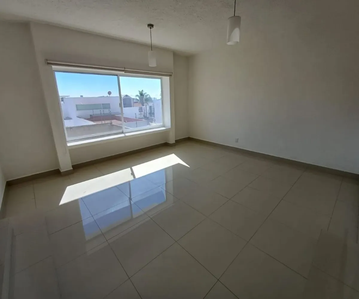 Casa En Venta,real de juriquilla,Cascada Naolinco 332, Querétaro, Querétaro 76230, 3 Habitaciones,4 Baños,Cascada Naolinco ,1,pb36yhN