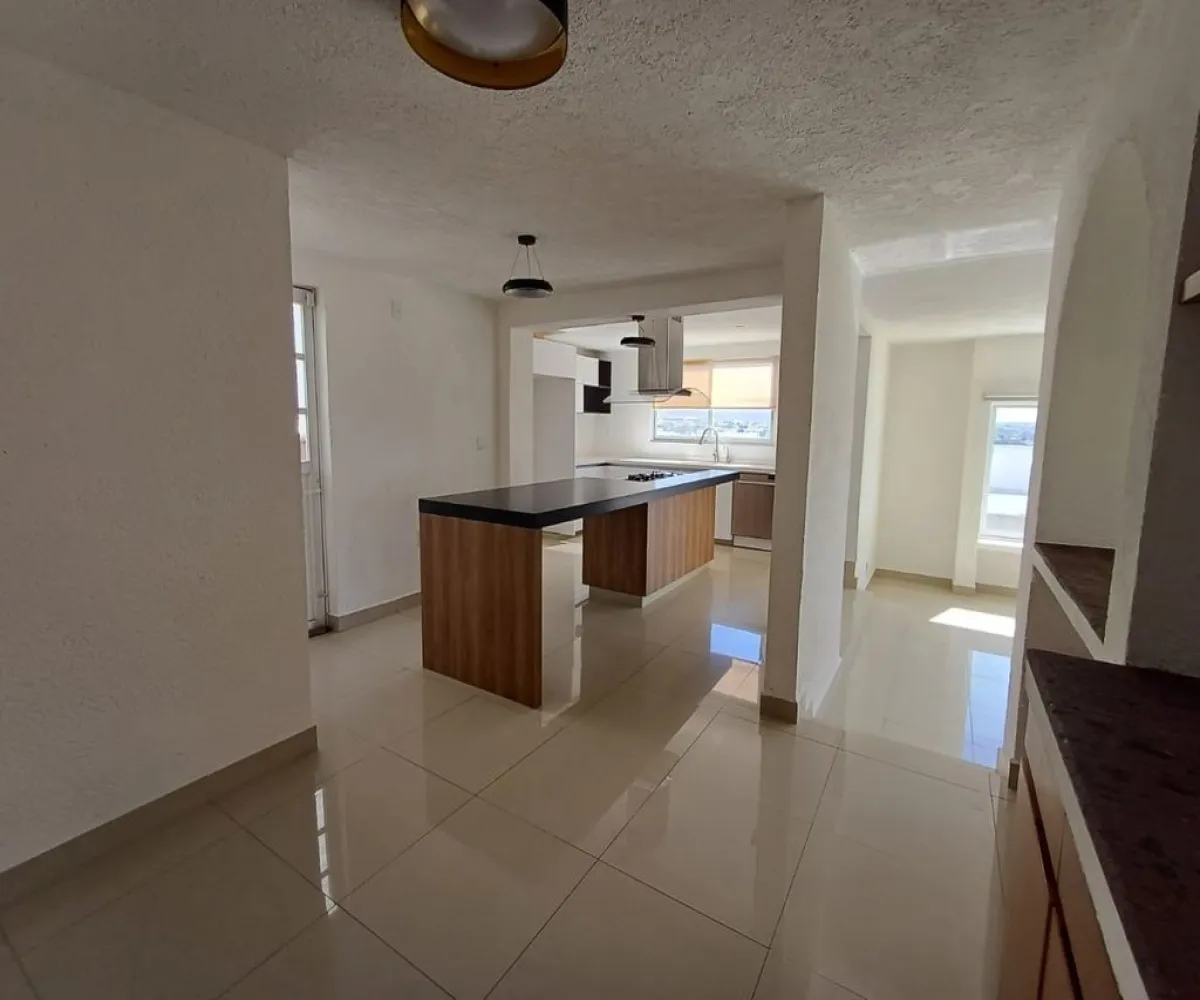Casa En Venta,real de juriquilla,Cascada Naolinco 332, Querétaro, Querétaro 76230, 3 Habitaciones,4 Baños,Cascada Naolinco ,1,pb36yhN