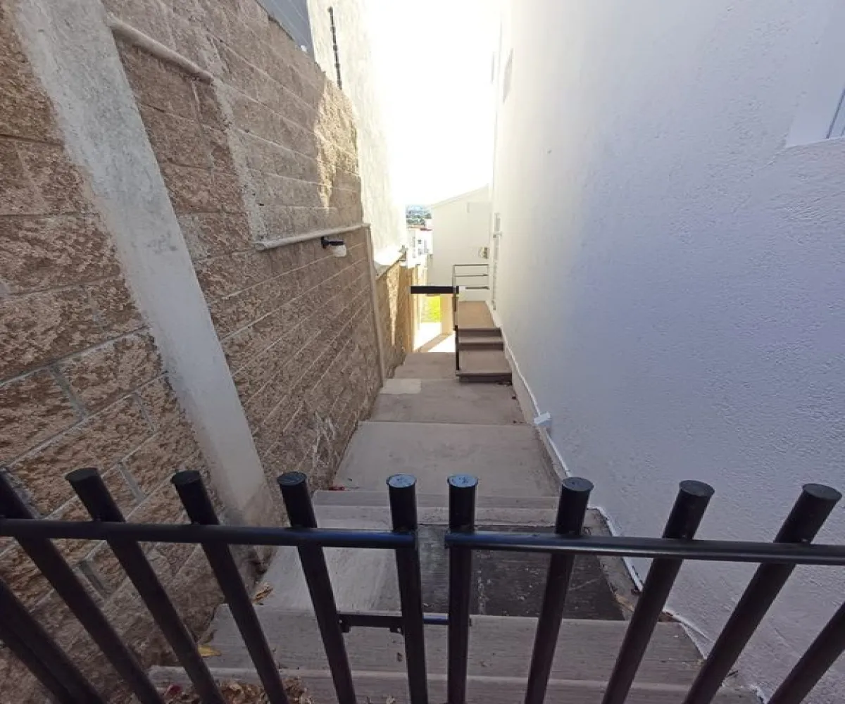 Casa En Venta,real de juriquilla,Cascada Naolinco 332, Querétaro, Querétaro 76230, 3 Habitaciones,4 Baños,Cascada Naolinco ,1,pb36yhN