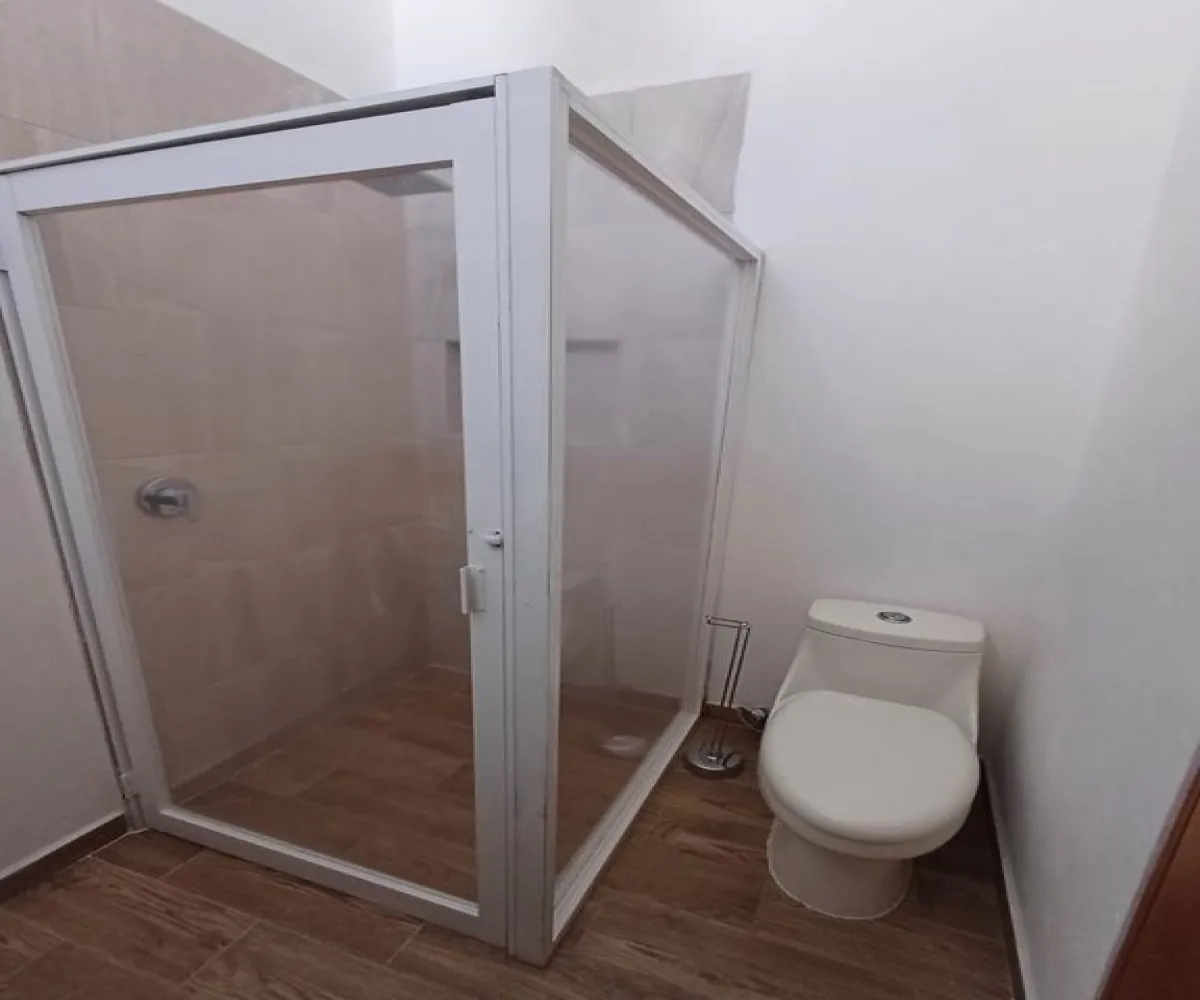 Casa En Venta,real de juriquilla,Cascada Naolinco 332, Querétaro, Querétaro 76230, 3 Habitaciones,4 Baños,Cascada Naolinco ,1,pb36yhN