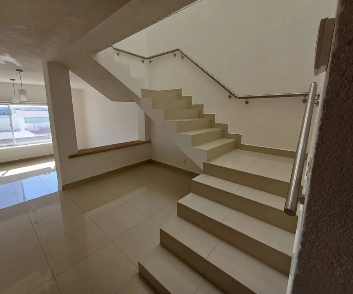 Casa En Venta,real de juriquilla,Cascada Naolinco 332, Querétaro, Querétaro 76230, 3 Habitaciones,4 Baños,Cascada Naolinco ,1,pb36yhN