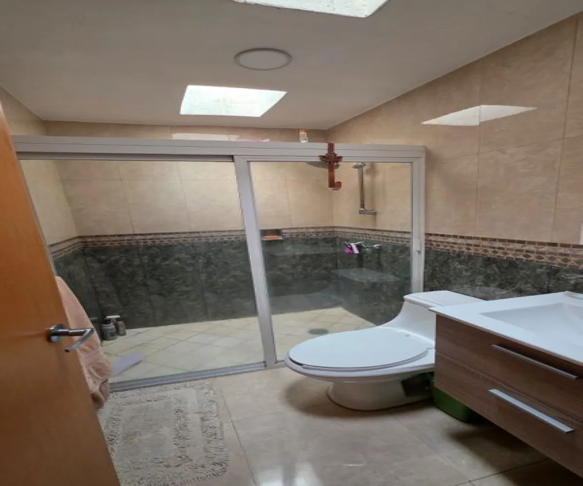 Casa En Renta,Rinconada del Parque,Avenida Ecónomos 6831, Zapopan, Jalisco 45010, 3 Habitaciones,2 Baños,Avenida Ecónomos,1,piq71Mu