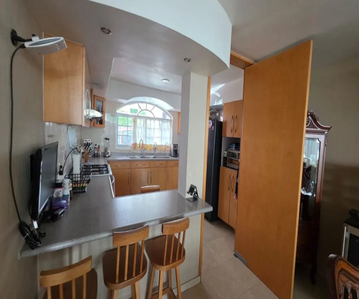 Casa En Renta,Rinconada del Parque,Avenida Ecónomos 6831, Zapopan, Jalisco 45010, 3 Habitaciones,2 Baños,Avenida Ecónomos,1,piq71Mu