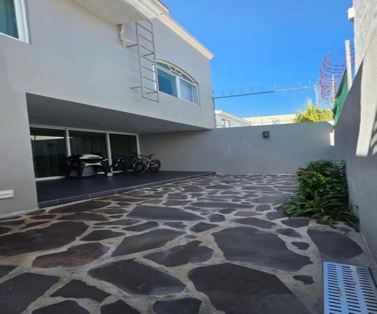 Casa En Renta,Rinconada del Parque,Avenida Ecónomos 6831, Zapopan, Jalisco 45010, 3 Habitaciones,2 Baños,Avenida Ecónomos,1,piq71Mu
